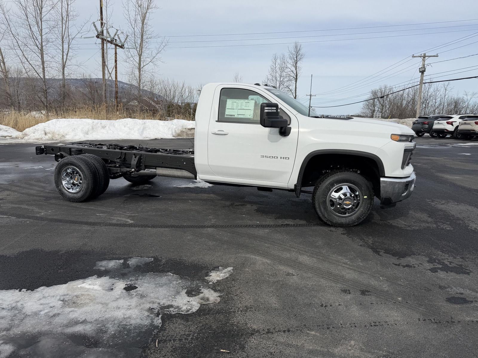 2026 Chevrolet Silverado 3500 HD Chassis Cab LT