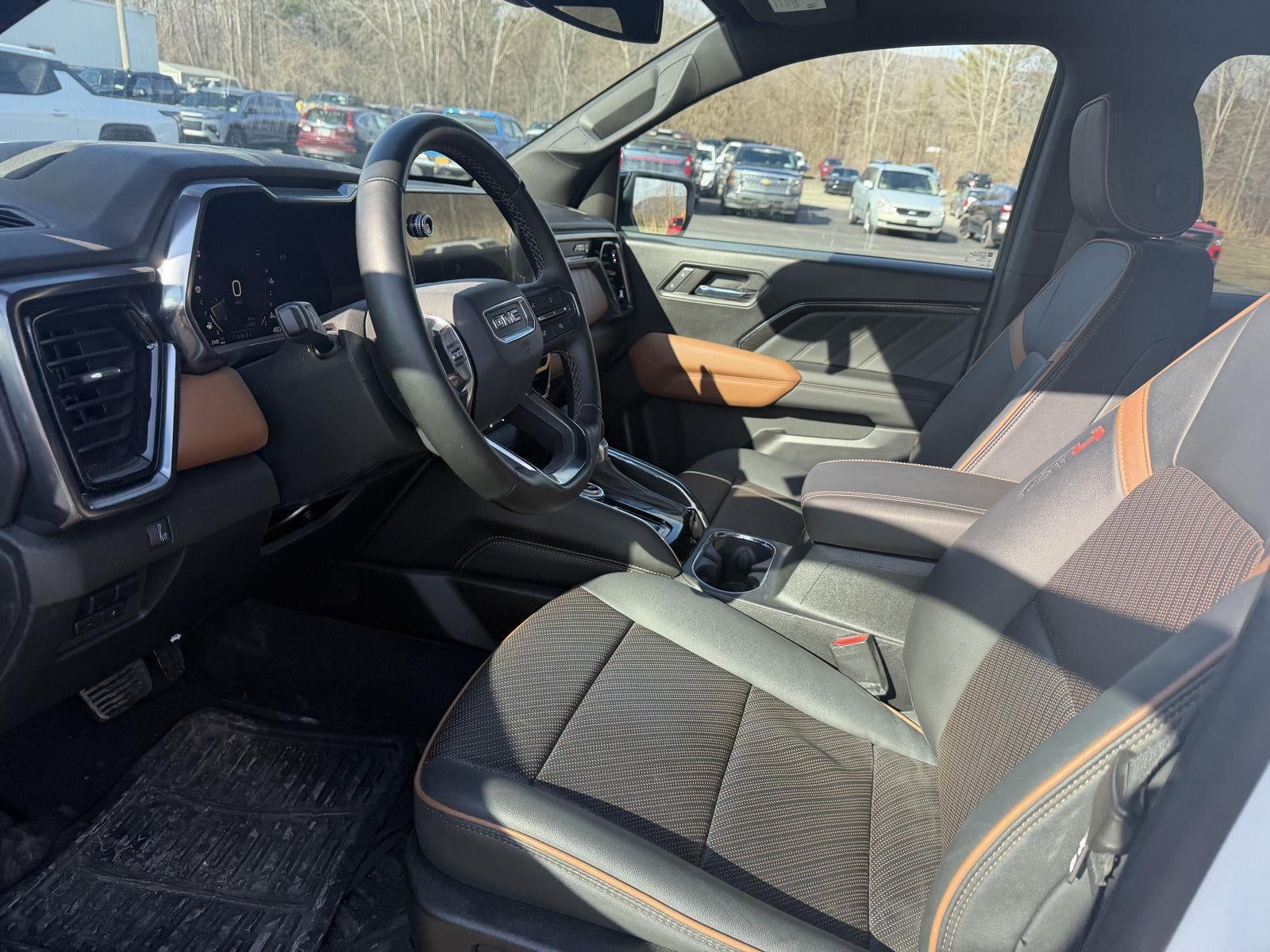 2023 GMC Canyon AT4