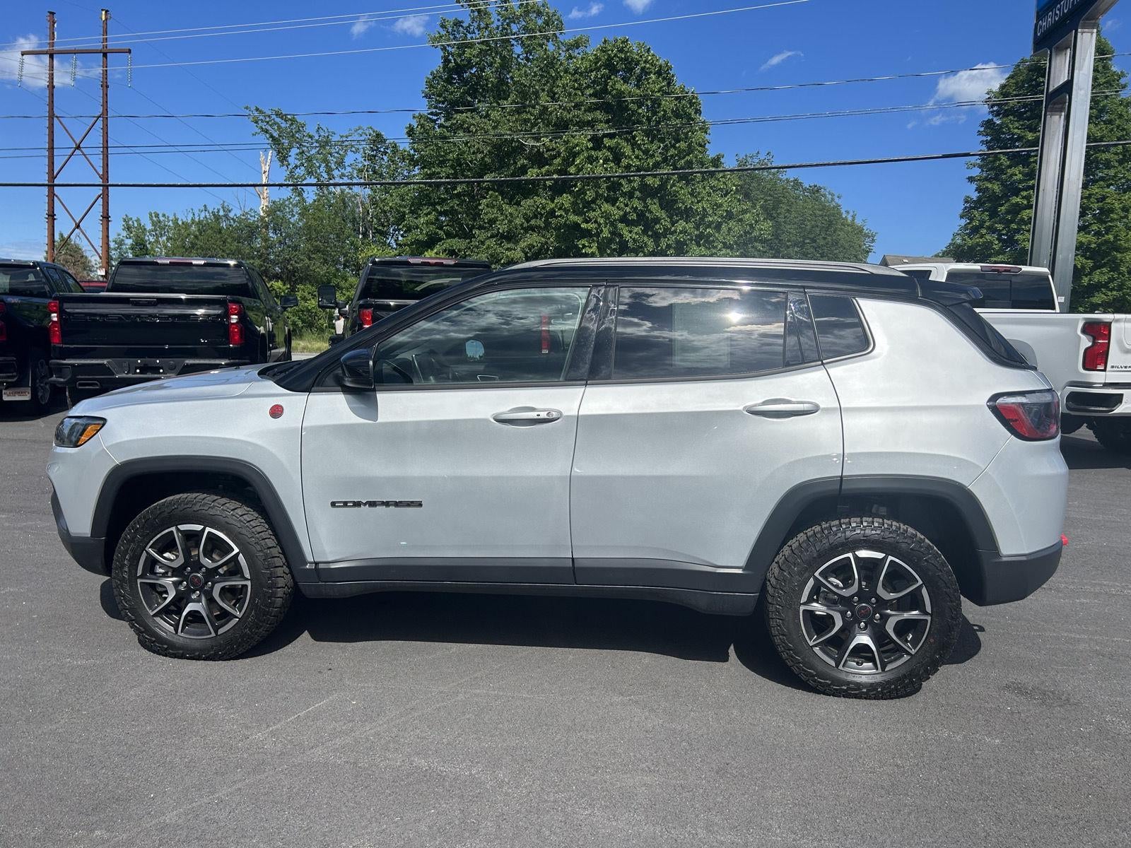 2025 Jeep Compass Trailhawk 4x4