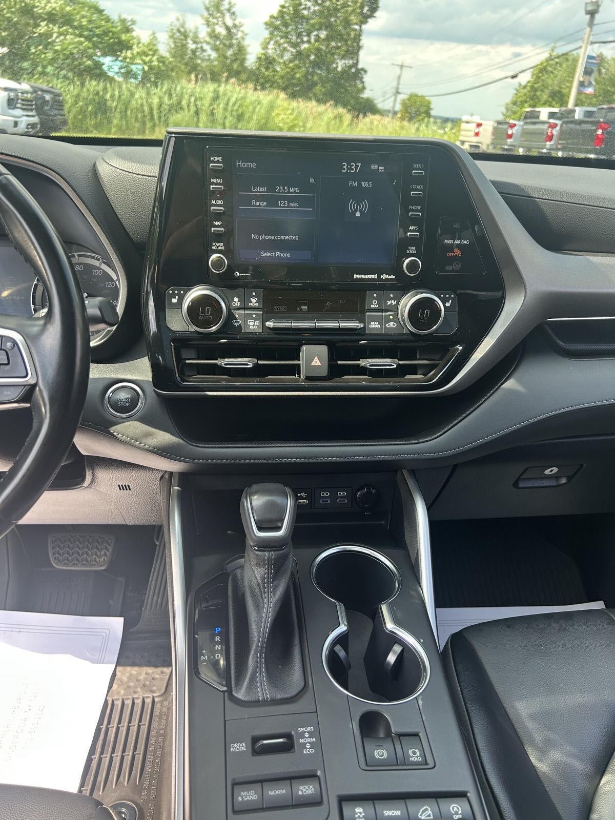 2022 Toyota Highlander XLE
