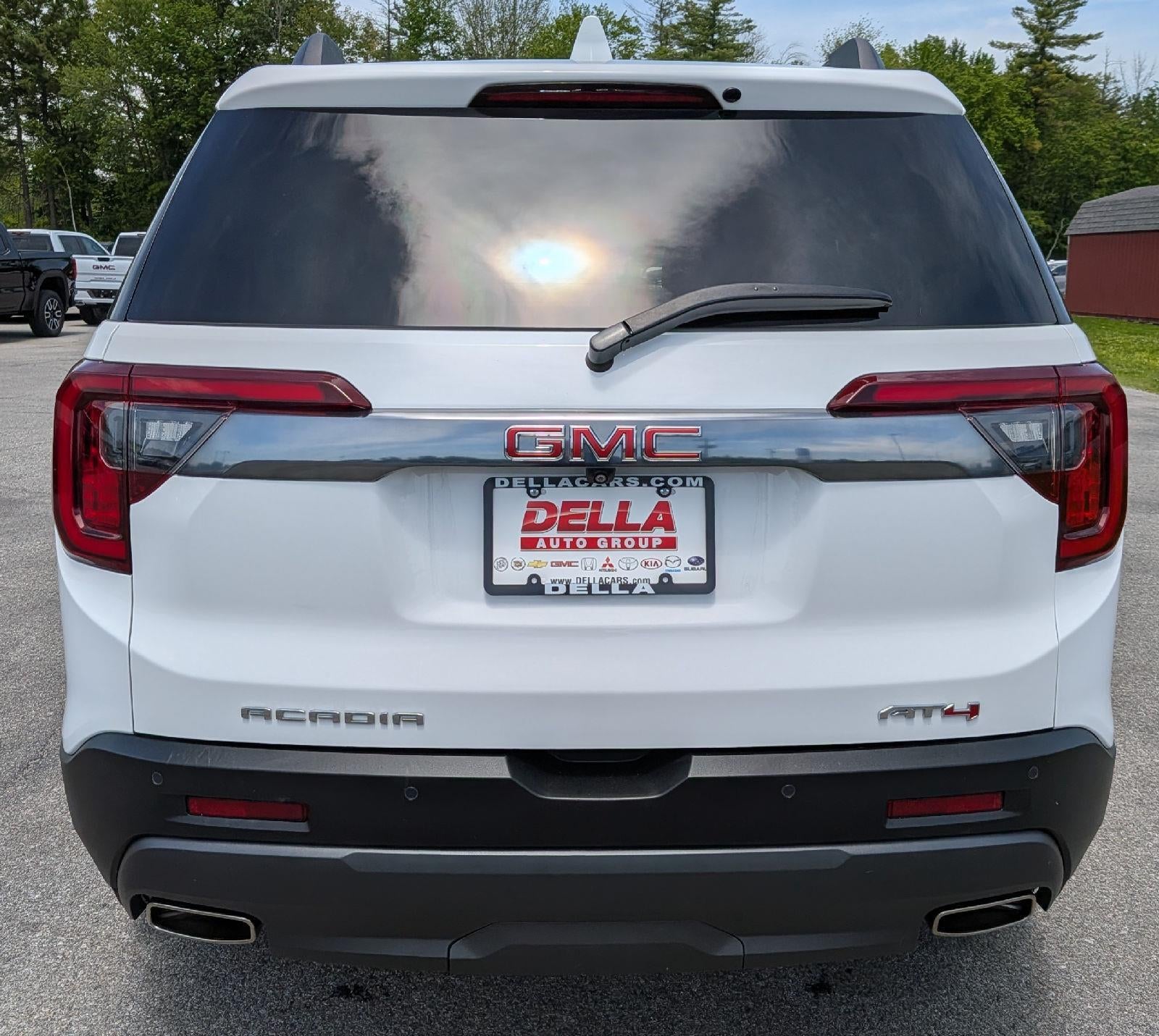 2023 GMC Acadia AT4