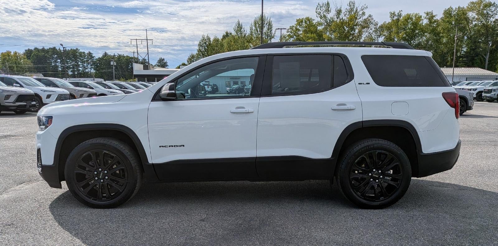 2023 GMC Acadia SLE