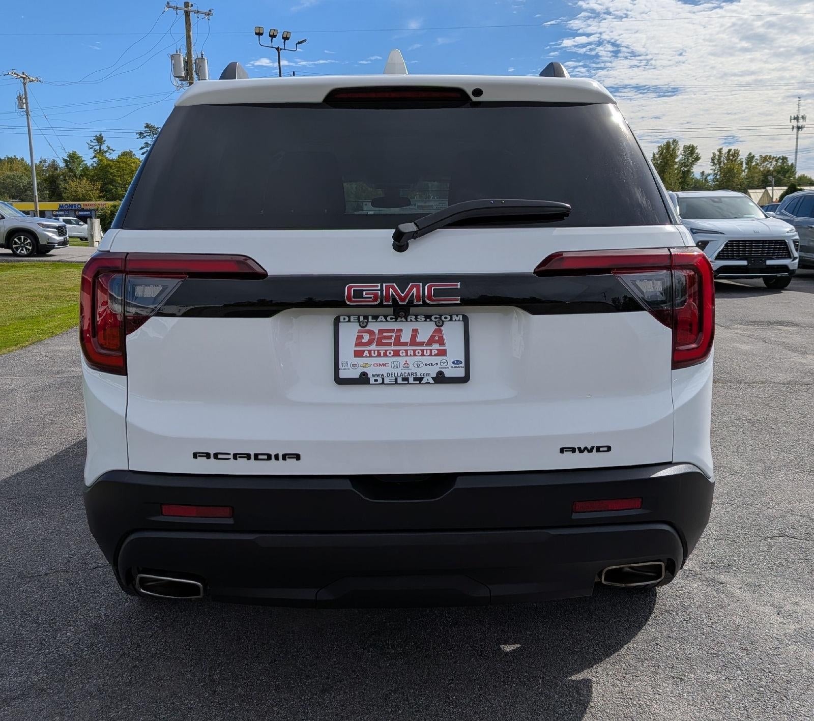 2023 GMC Acadia SLE