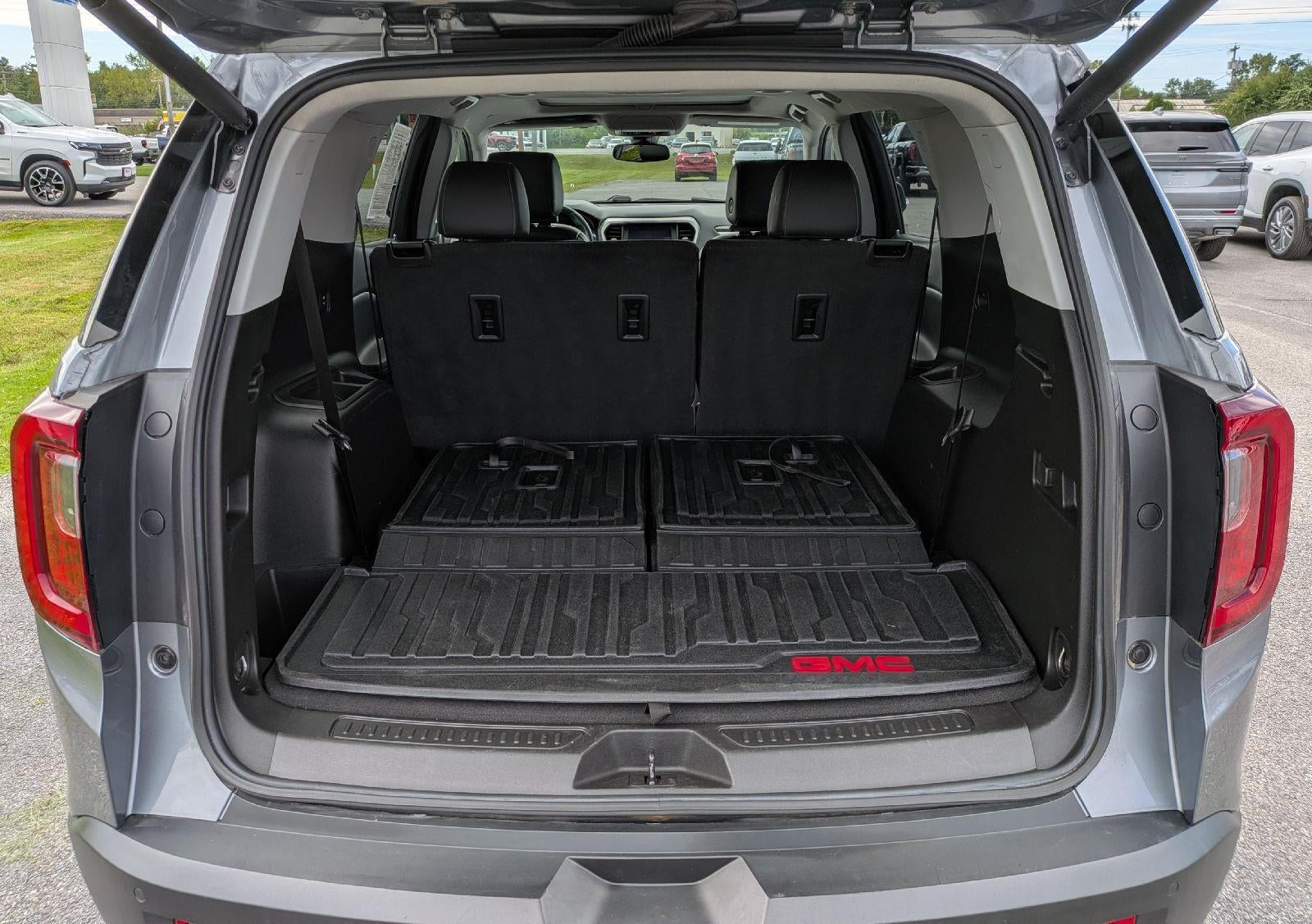 2021 GMC Acadia SLT