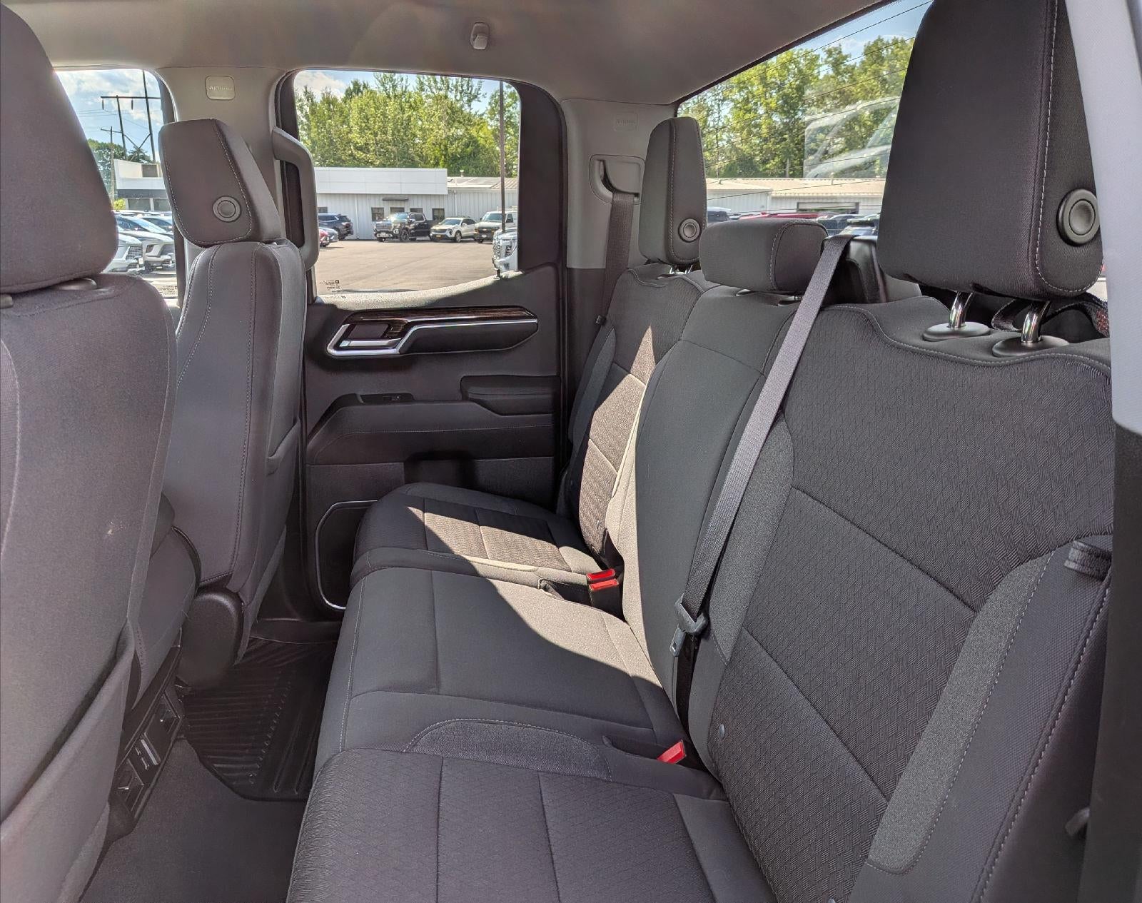 2023 GMC Sierra 1500 SLE