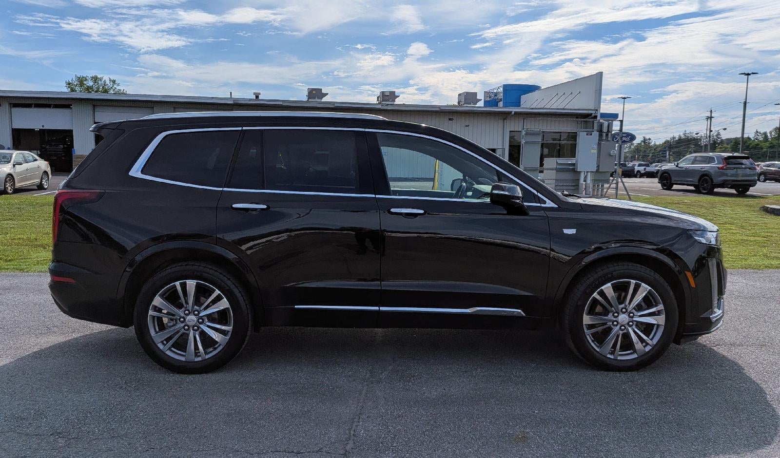 2023 Cadillac XT6 AWD Premium Luxury