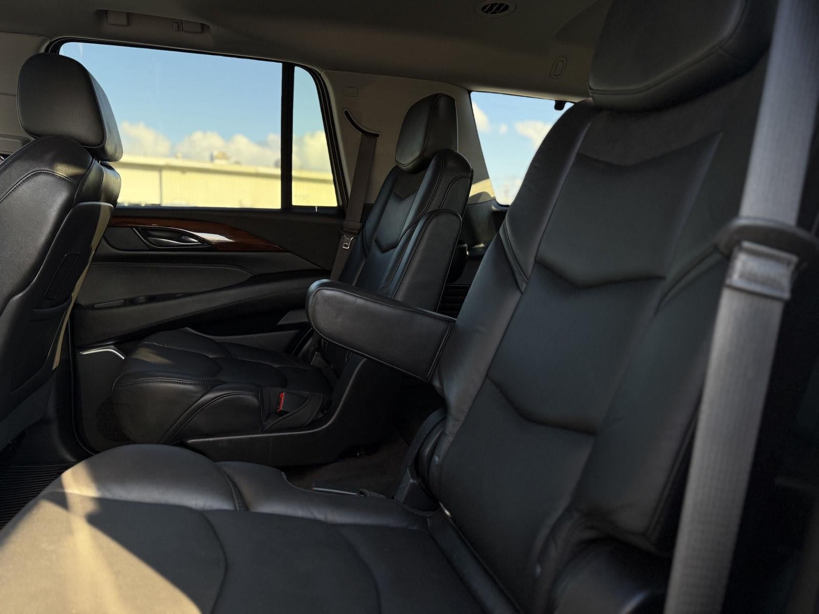 2020 Cadillac Escalade Luxury