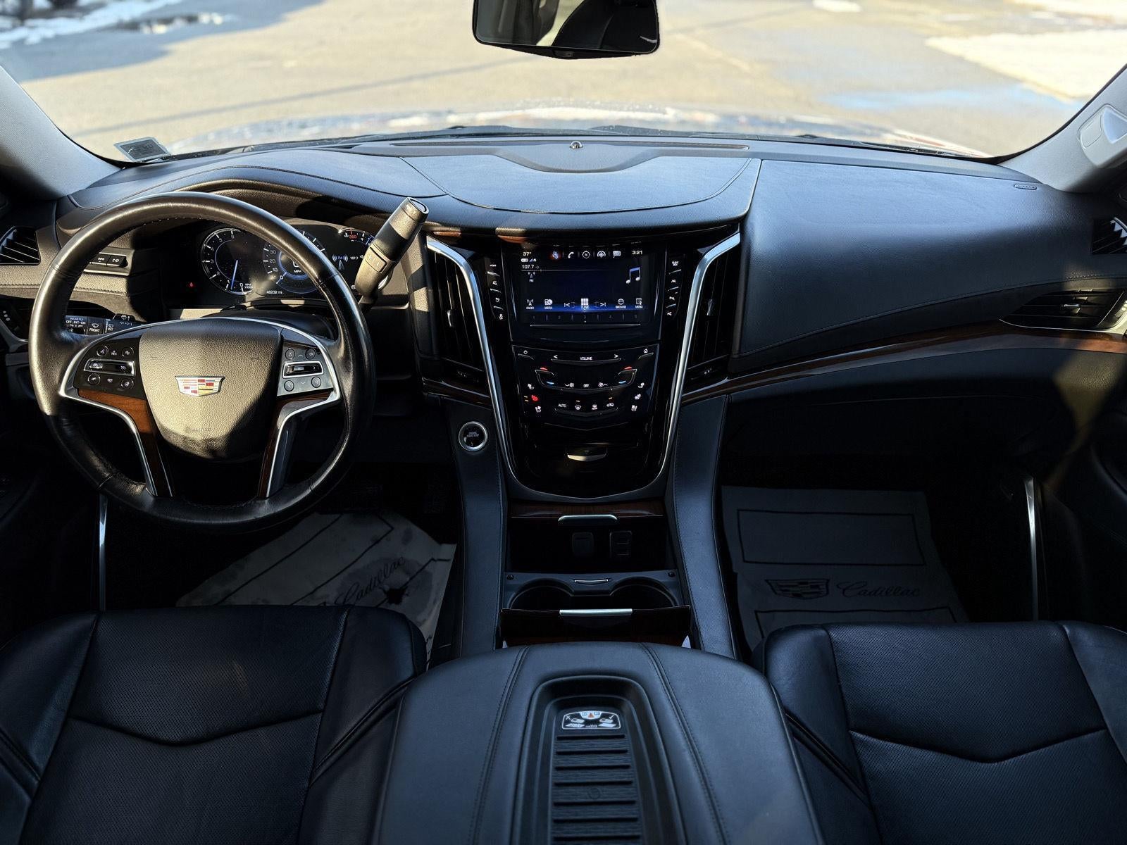 2020 Cadillac Escalade Luxury