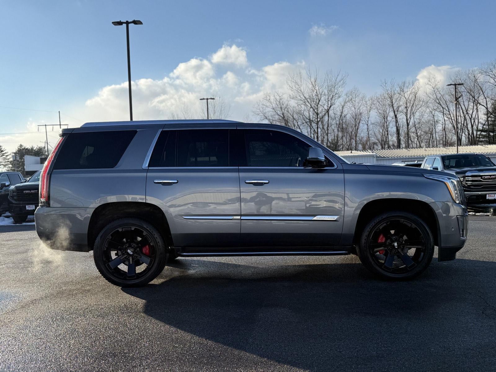 2020 Cadillac Escalade Luxury