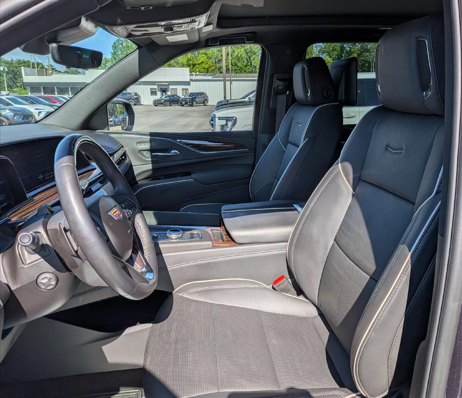 2023 Cadillac Escalade Premium Luxury