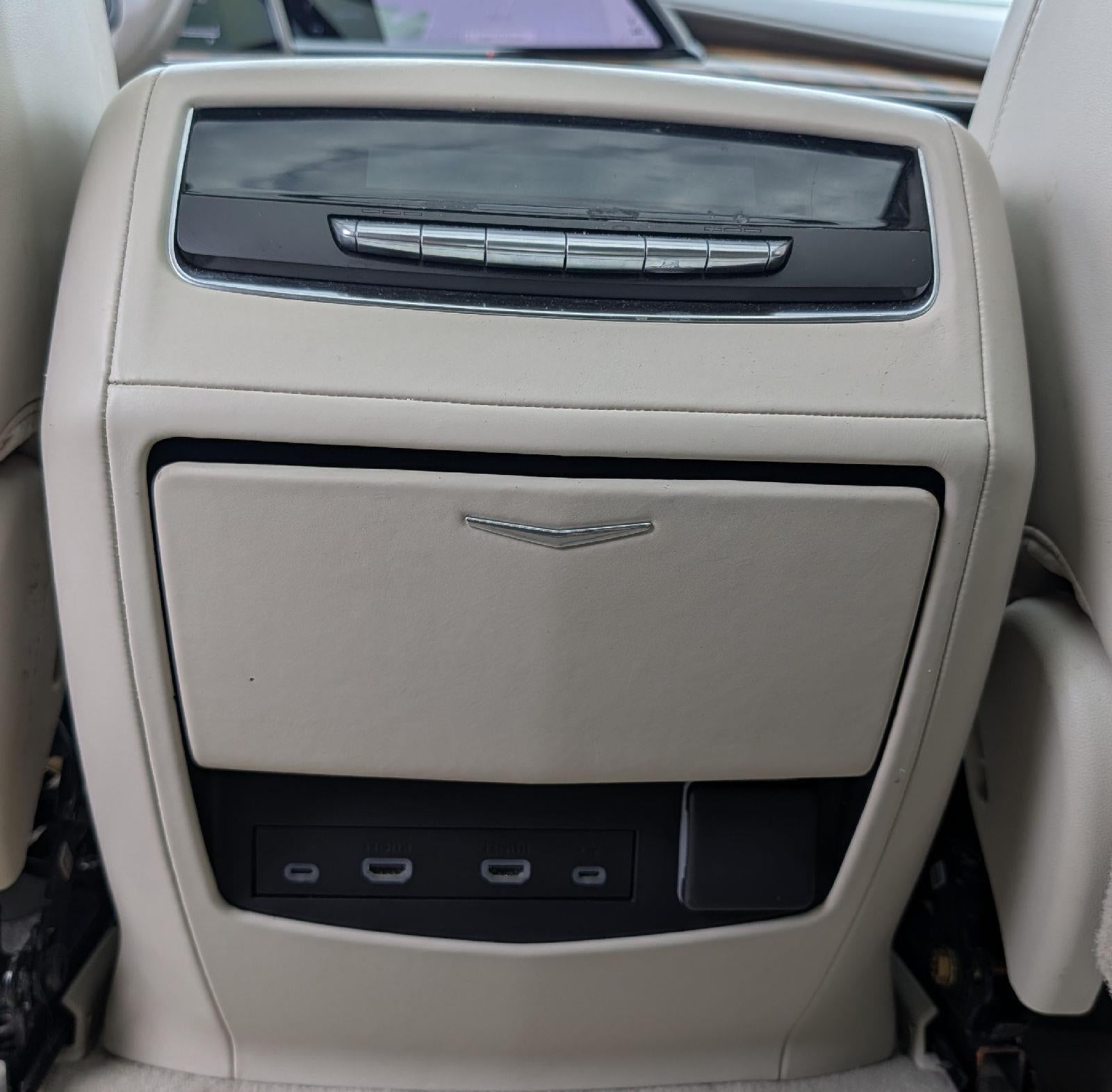 2021 Cadillac Escalade ESV Sport Platinum