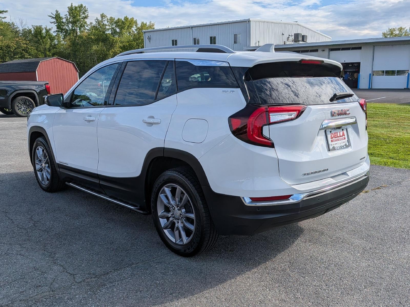2022 GMC Terrain SLT