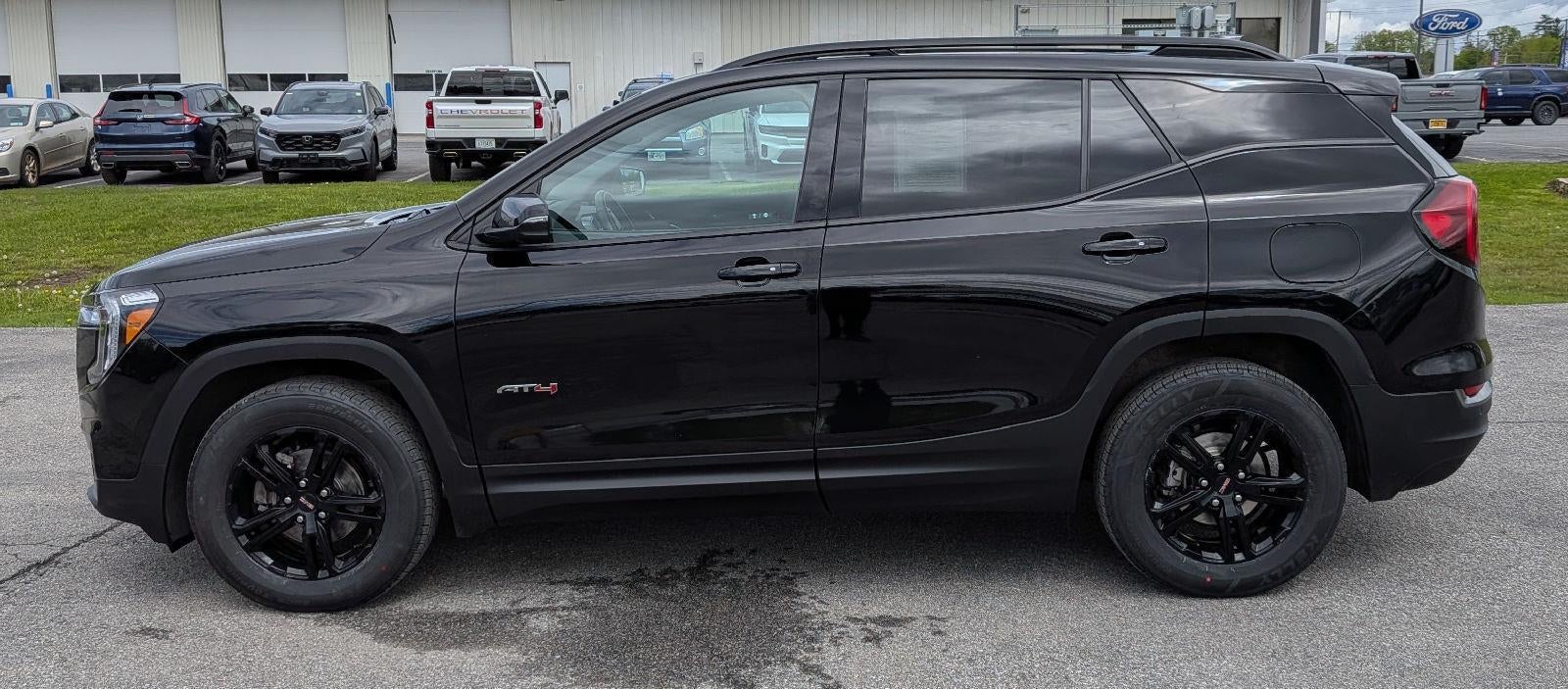 2023 GMC Terrain AT4