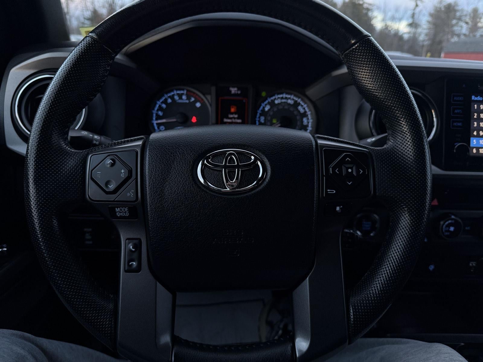 2016 Toyota Tacoma SR