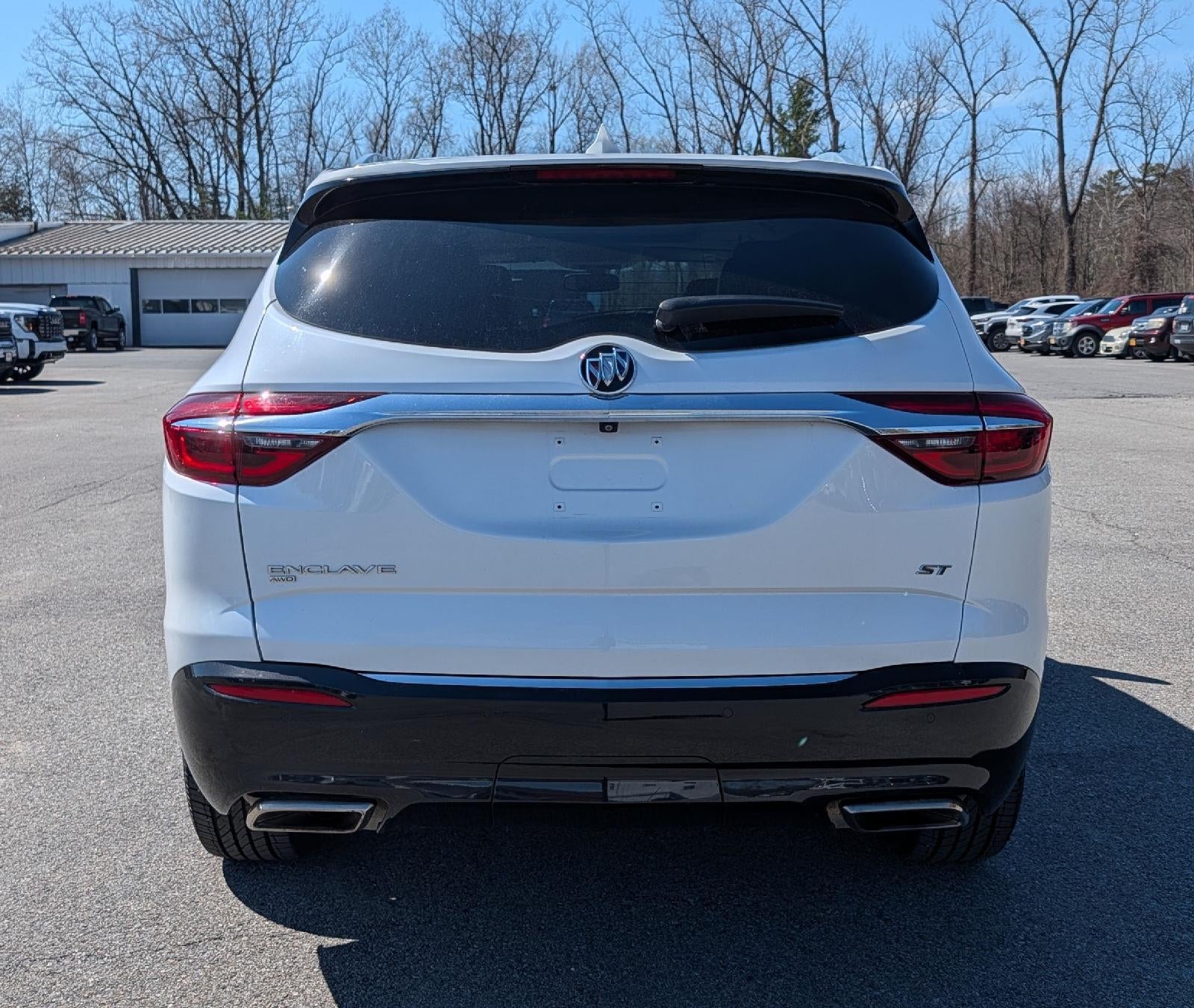 2020 Buick Enclave Essence