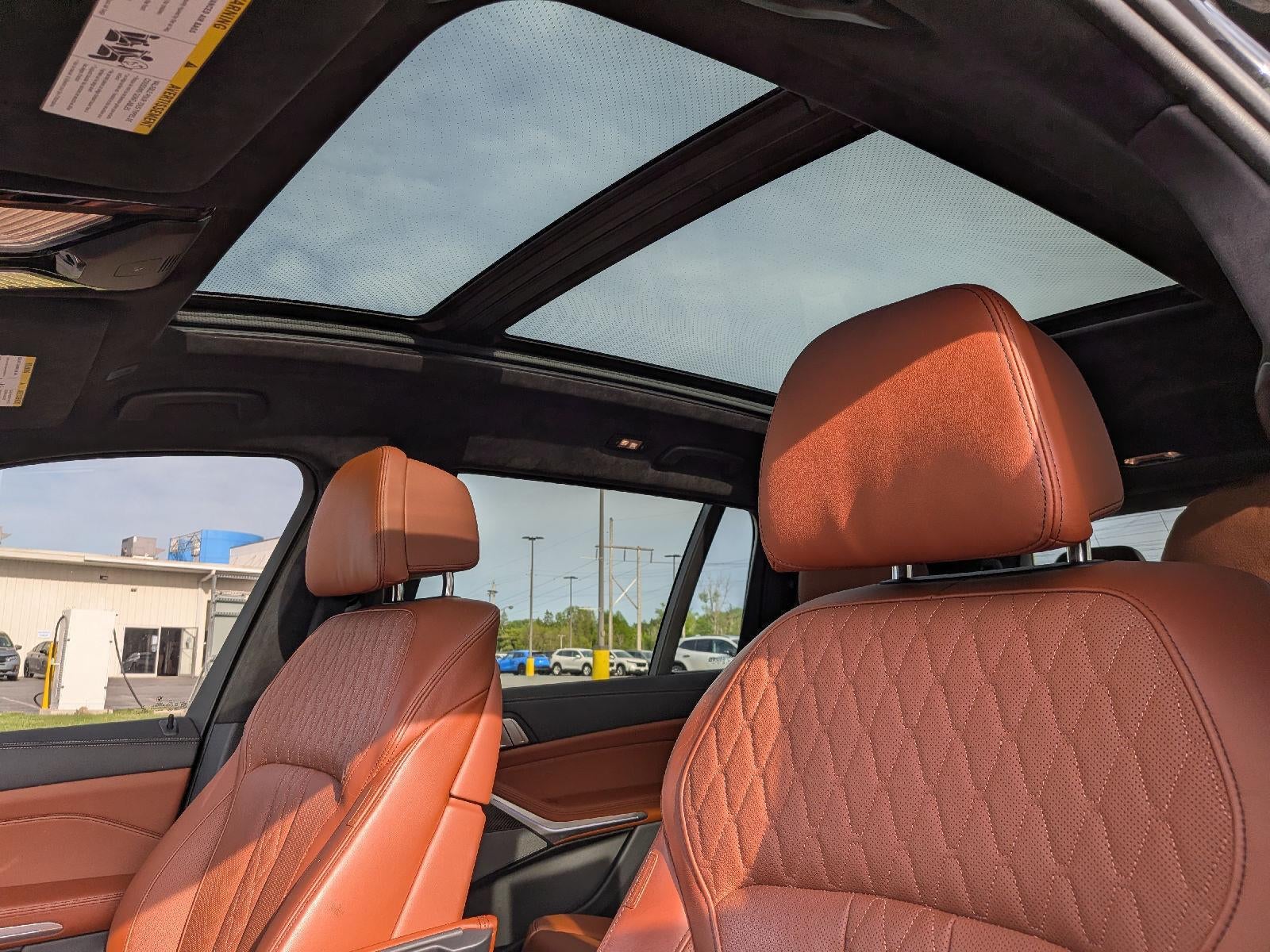 2025 BMW X7 M60i