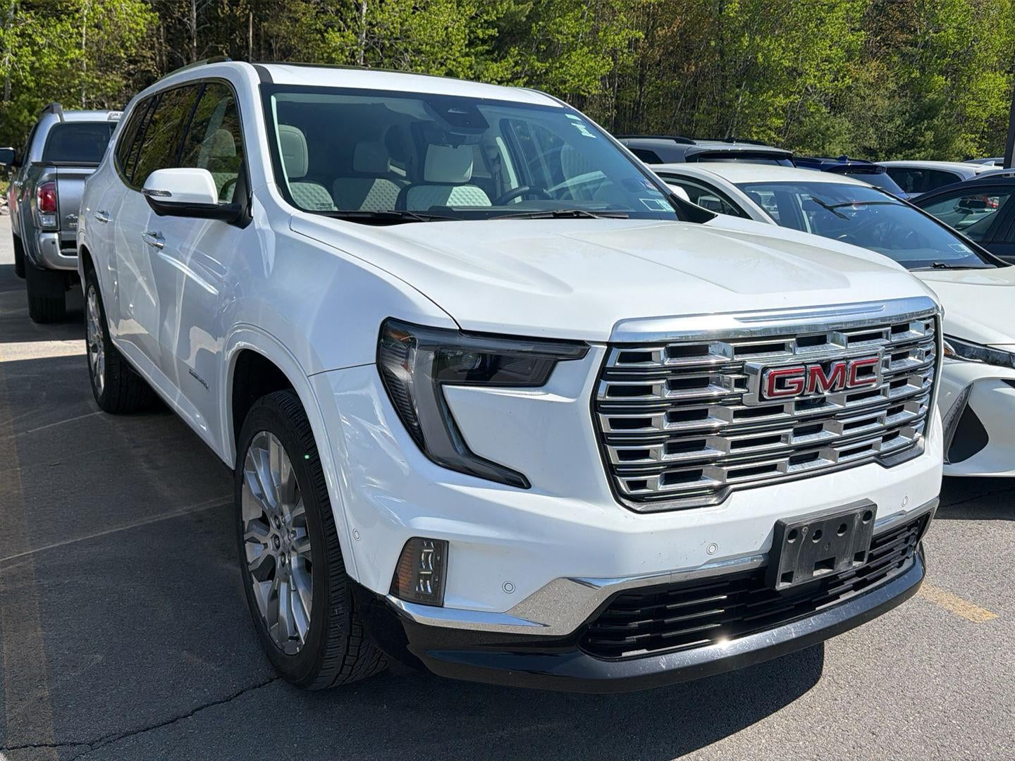 2024 GMC Acadia AWD Denali