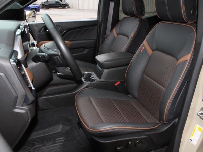 2024 GMC Canyon 4WD AT4