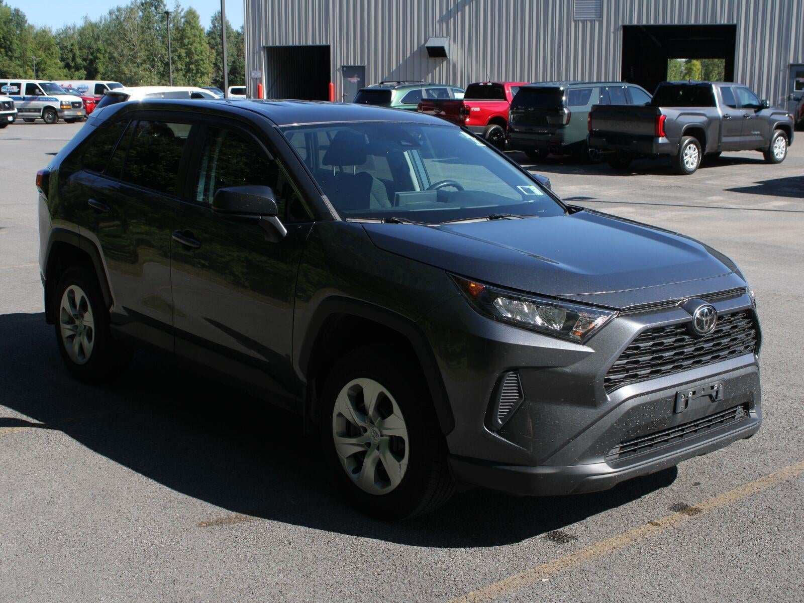 2022 Toyota RAV4 LE