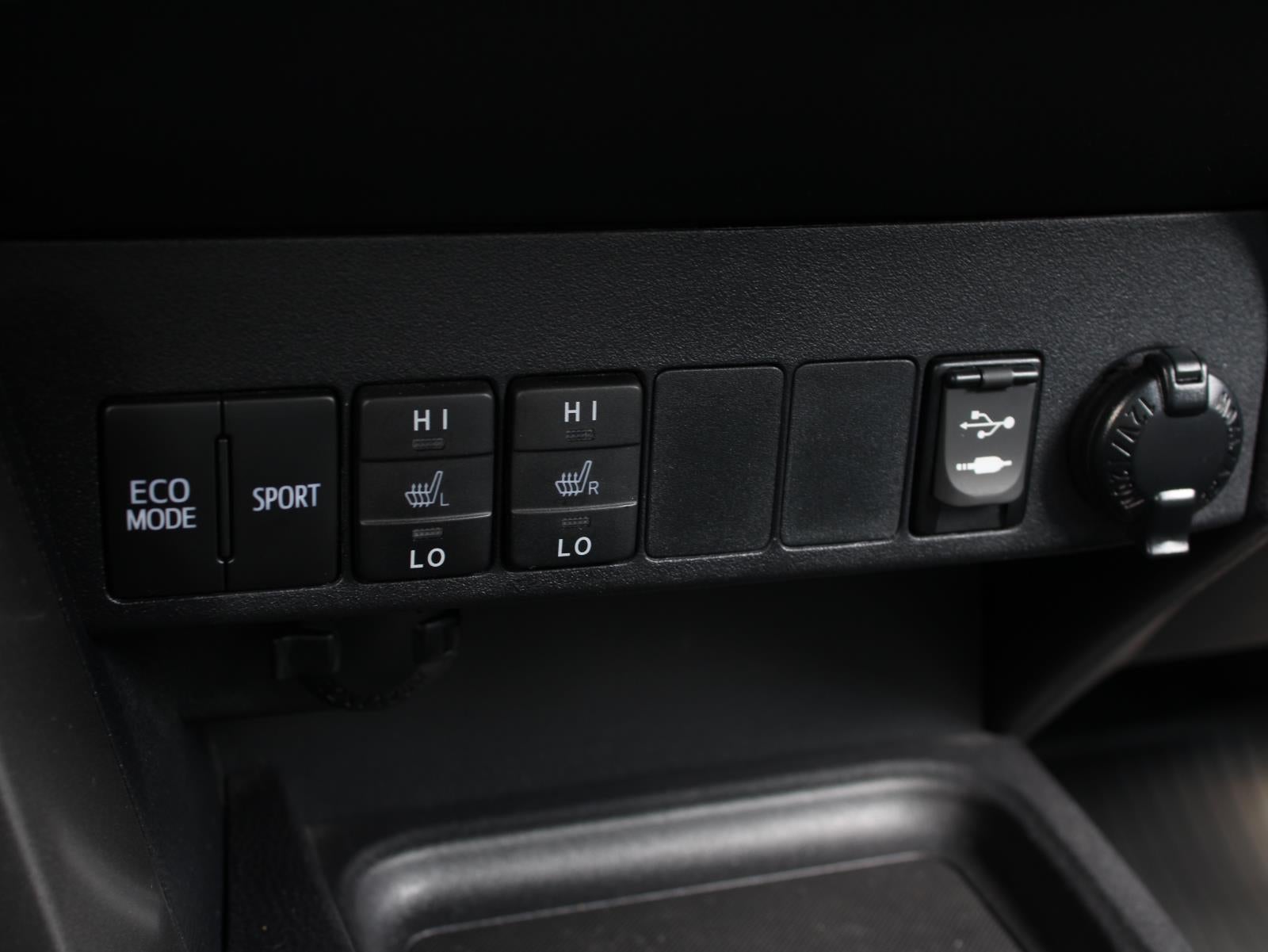 2016 Toyota RAV4 SE