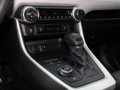 2020 Toyota RAV4 Hybrid XLE