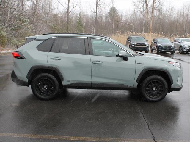 2020 Toyota RAV4 Hybrid XLE