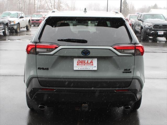 2020 Toyota RAV4 Hybrid XLE