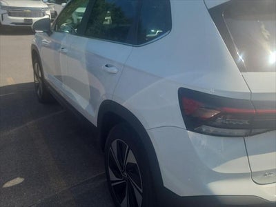 2026 Volkswagen Taos SE