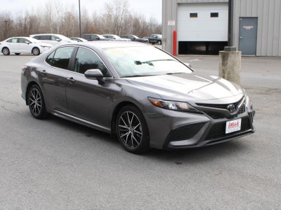 2024 Toyota Camry SE