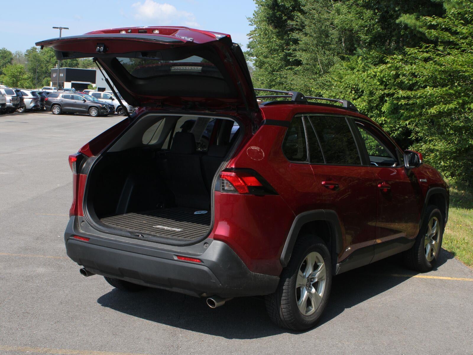 2021 Toyota RAV4 Hybrid LE