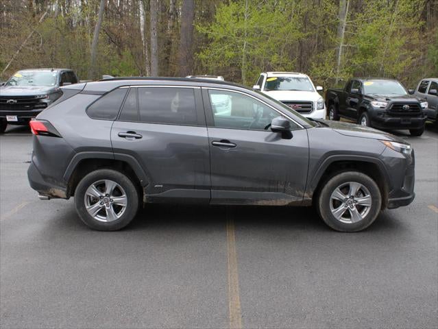 2022 Toyota RAV4 Hybrid XLE