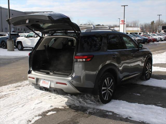 2022 Nissan Pathfinder Platinum