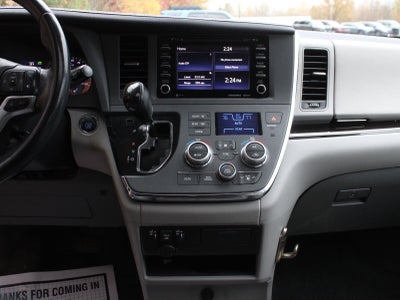 2019 Toyota Sienna XLE