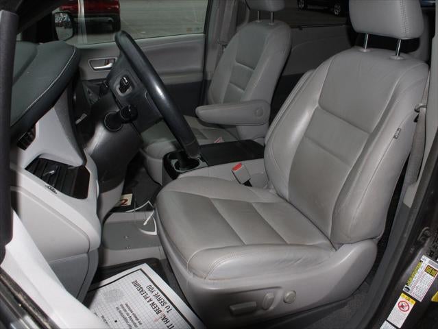 2019 Toyota Sienna XLE