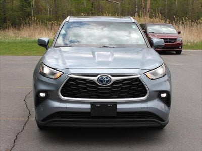 2022 Toyota Highlander Hybrid XLE