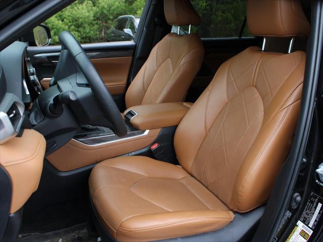 2024 Toyota Highlander Platinum