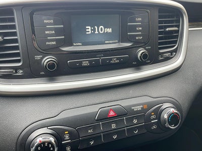 2017 Kia Sorento LX