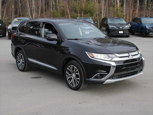 2017 Mitsubishi Outlander ES