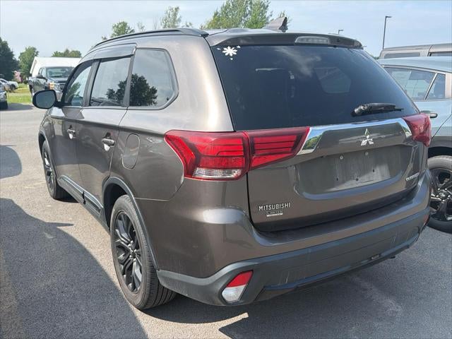 2018 Mitsubishi Outlander LE