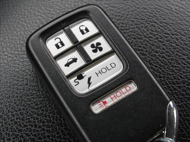 2020 Honda Clarity Plug-In Hybrid Sedan