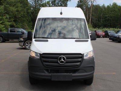 2025 Mercedes-Benz Sprinter Passenger Van 2500 Standard Roof I4 Diesel 144" RWD