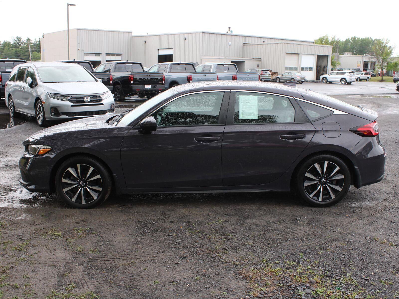 2024 Honda Civic Hatchback EX-L