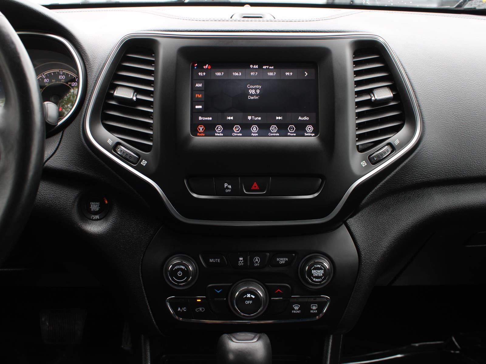 2019 Jeep Cherokee Latitude Plus Four Wheel Drive 9-SPEED 948TE AUTOMATIC