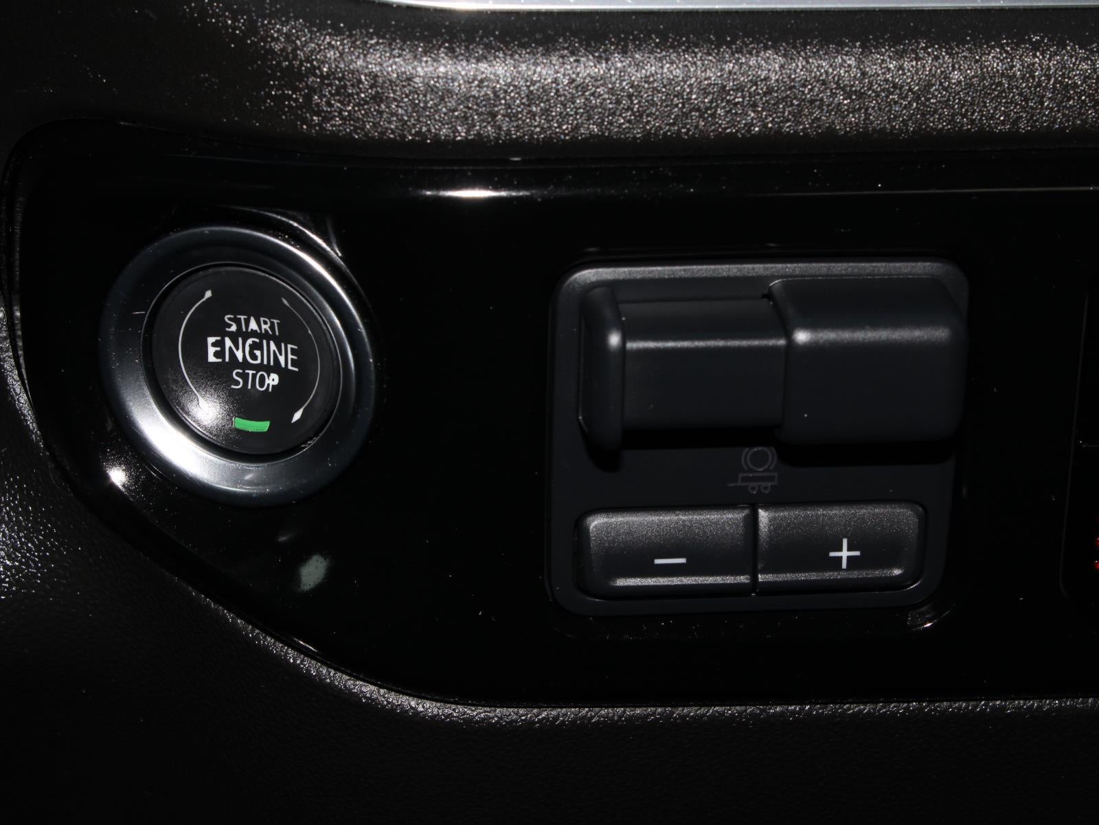 2025 Chevrolet Silverado 1500 LT Four Wheel Drive 10-SPEED AUTOMATIC, ELECTRONICALLY CONTROLLED