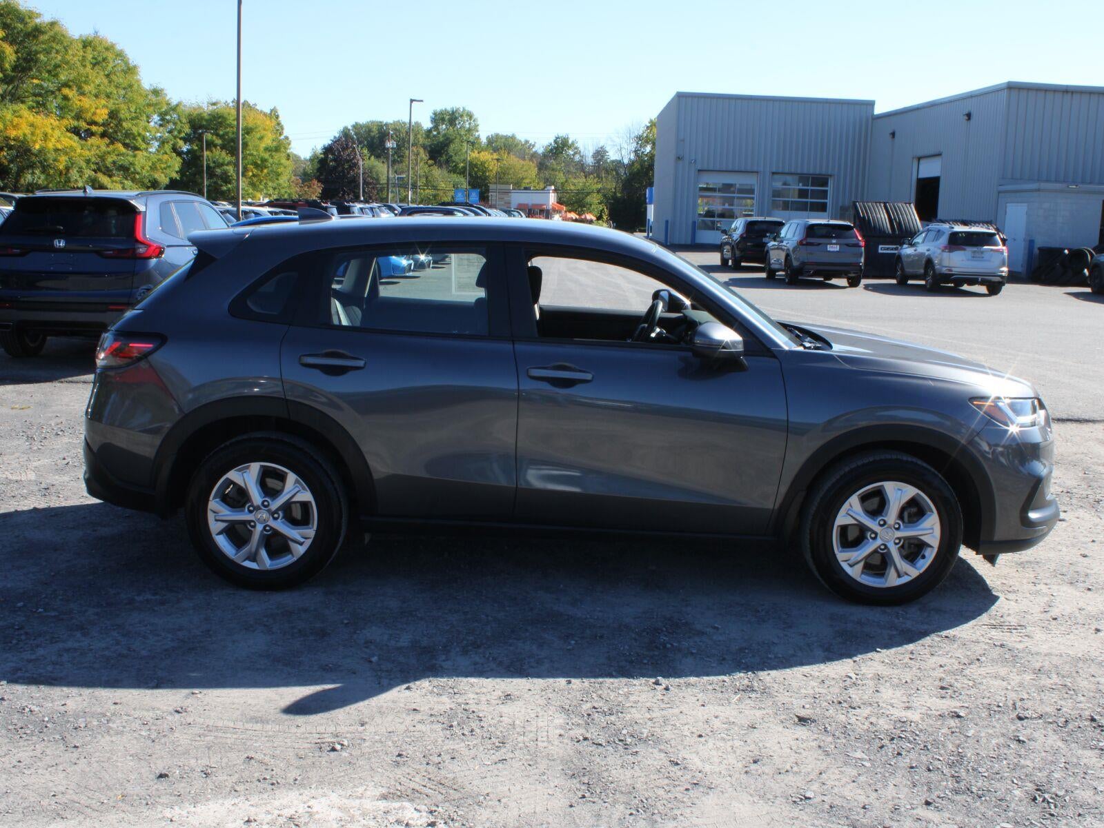 2025 Honda HR-V LX
