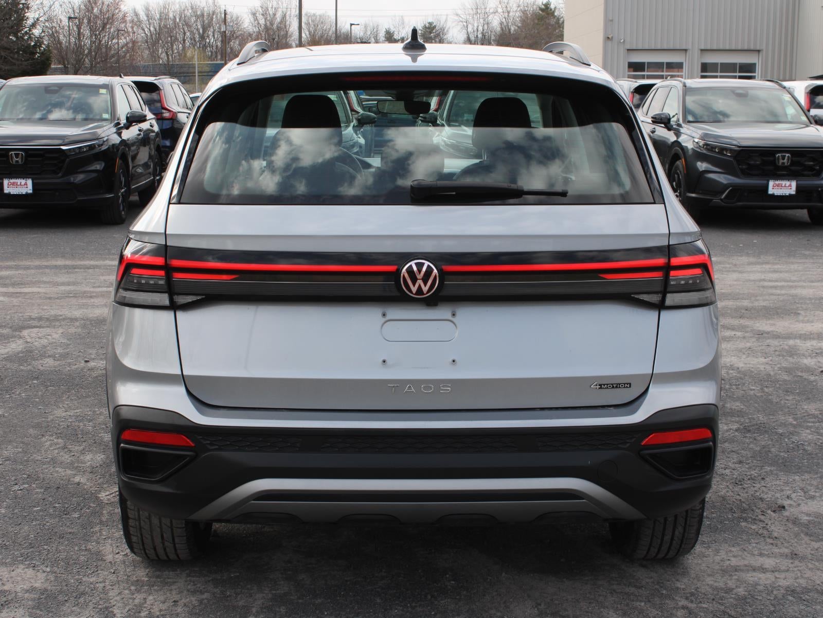 2025 Volkswagen Taos S