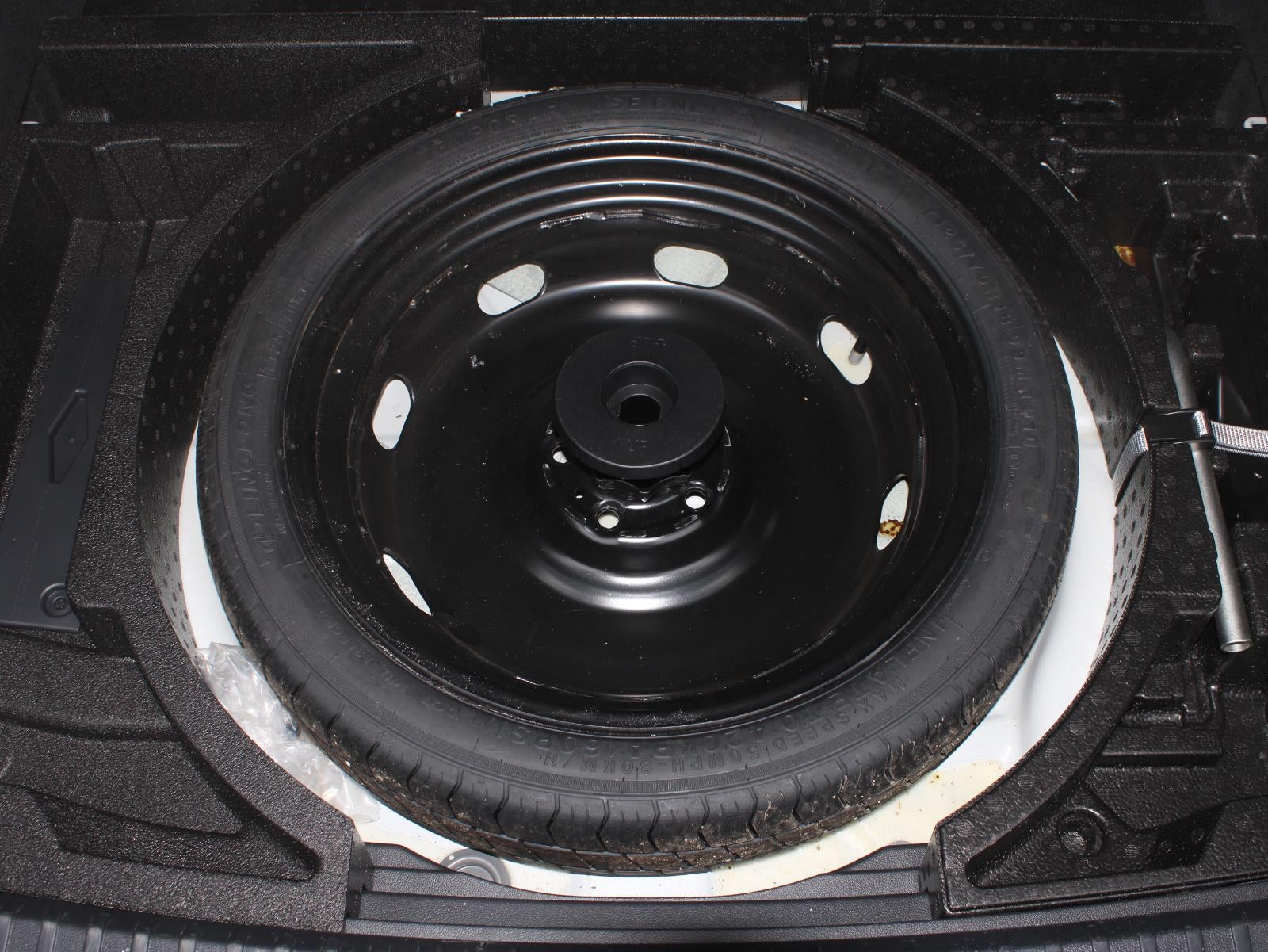 2024 Volkswagen Taos SE All Wheel Drive Auto-Shift Manual