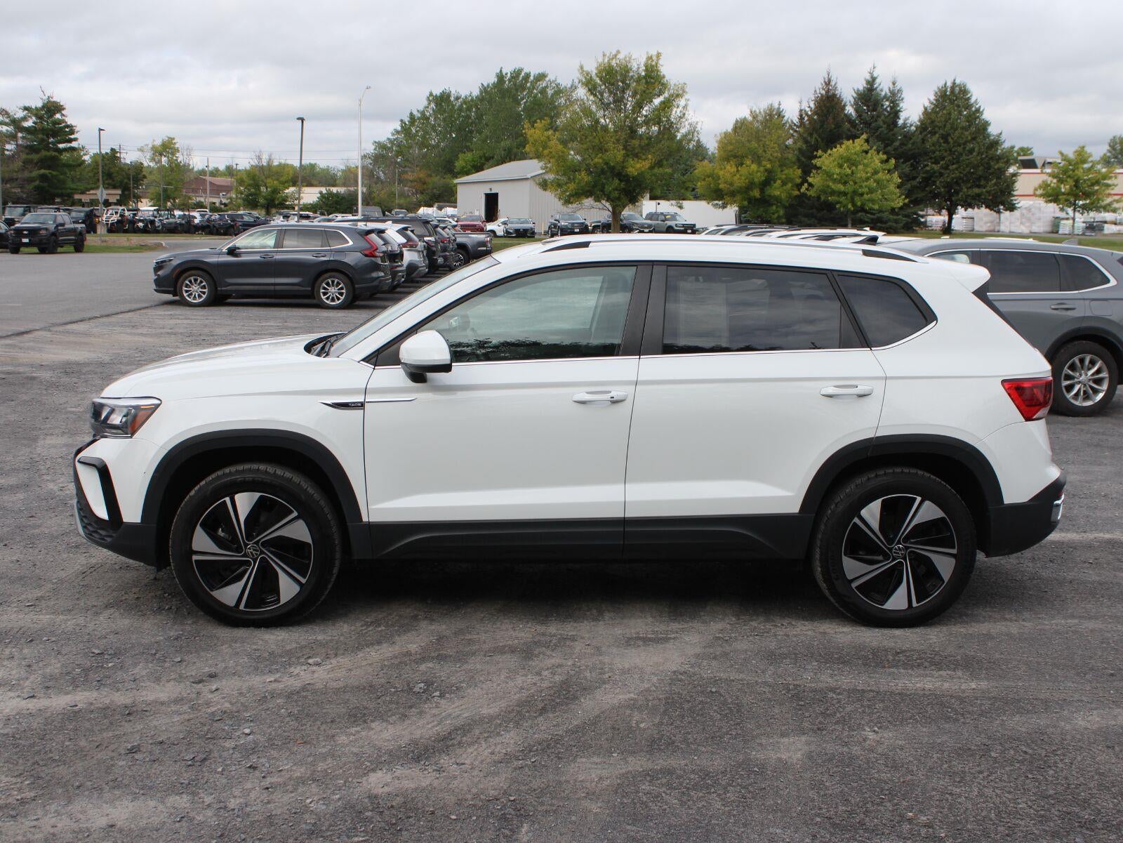 2024 Volkswagen Taos SE