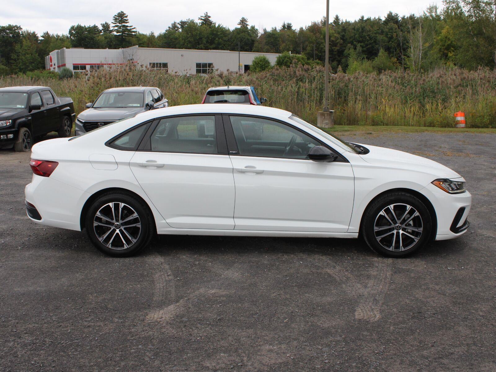 2025 Volkswagen Jetta Sport