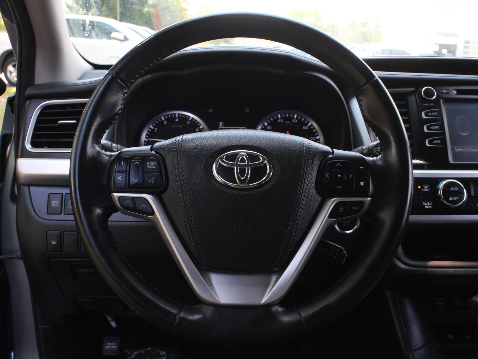 2018 Toyota Highlander LE